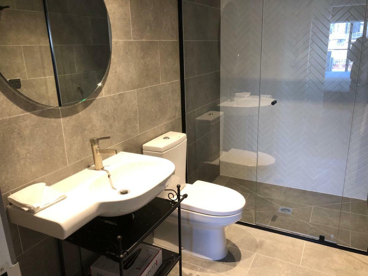 Q Squared Serviced Apartments Melbourne Exterior foto